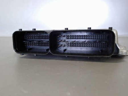 CALCULATEUR MOTEUR SUZUKI SWIFT
