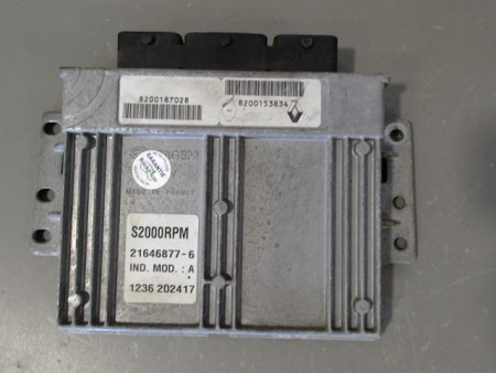 CALCULATEUR MOTEUR RENAULT CLIO