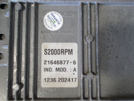 CALCULATEUR MOTEUR RENAULT CLIO