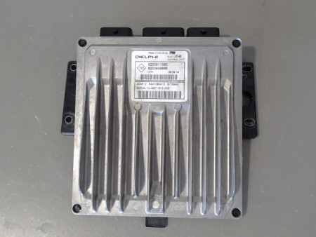 CALCULATEUR MOTEUR RENAULT CLIO