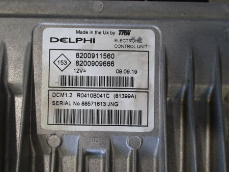 CALCULATEUR MOTEUR RENAULT CLIO