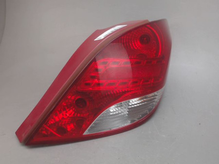 FEU ARRIERE DROIT PEUGEOT 207