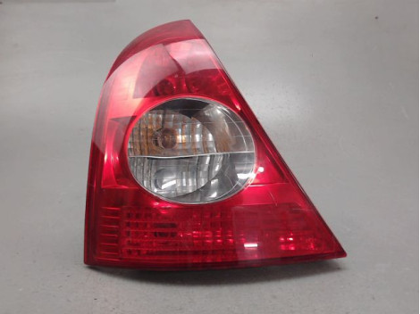 FEU ARRIERE GAUCHE  RENAULT CLIO