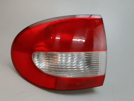 FEU ARRIERE GAUCHE  RENAULT MEGANE