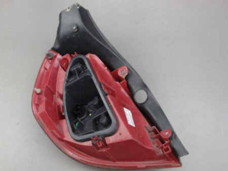 FEU ARRIERE DROIT RENAULT CLIO