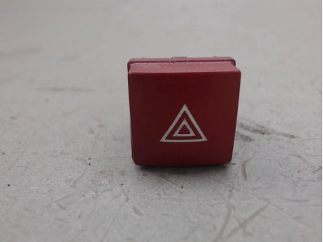 BOUTON DE WARNING PEUGEOT 207