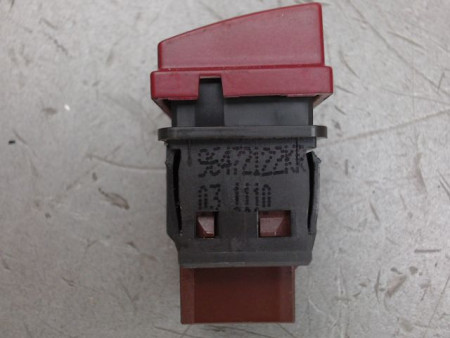 BOUTON DE WARNING PEUGEOT 207