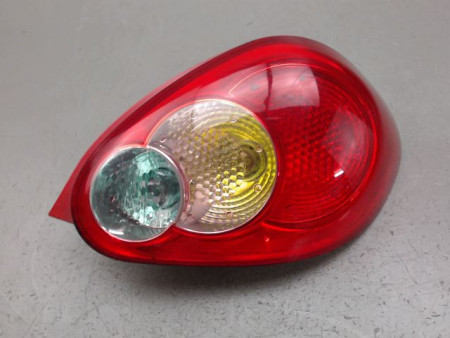 FEU ARRIERE DROIT TOYOTA AYGO