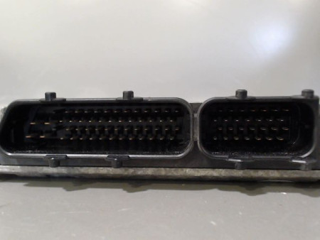 CALCULATEUR MOTEUR VOLKSWAGEN FOX