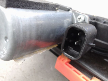 MECANISME LEVE-GLACE AVANT DROIT FIAT PUNTO