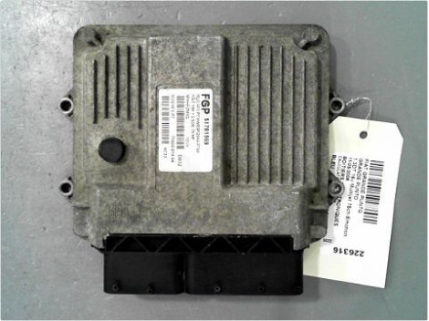 CALCULATEUR MOTEUR FIAT GRANDE PUNTO