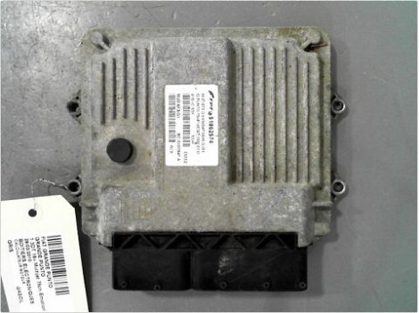 CALCULATEUR MOTEUR FIAT GRANDE PUNTO