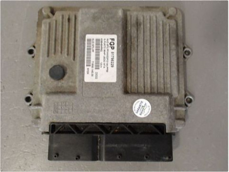 CALCULATEUR MOTEUR FIAT PUNTO