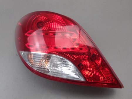 FEU ARRIERE GAUCHE  PEUGEOT 207