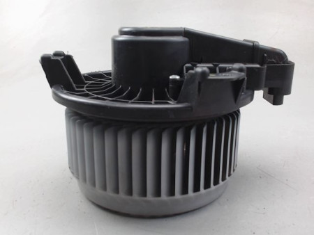 MOTEUR VENTILATEUR CHAUFFAGE TOYOTA RAV4