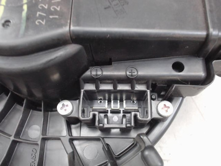 MOTEUR VENTILATEUR CHAUFFAGE TOYOTA RAV4
