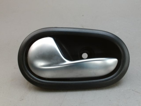 POIGNEE INTERIEURE PORTE AVANT GAUCHE DACIA SANDERO