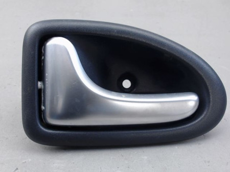 POIGNEE INTERIEURE PORTE AVANT GAUCHE RENAULT CLIO