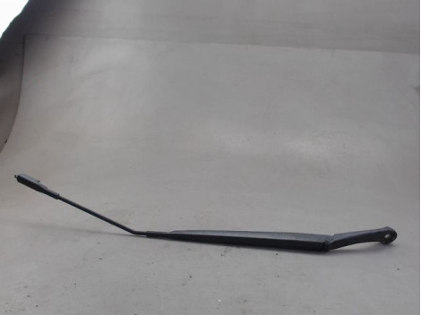 BRAS ESSUIE-GLACE AVANT DROIT NISSAN QASHQAI