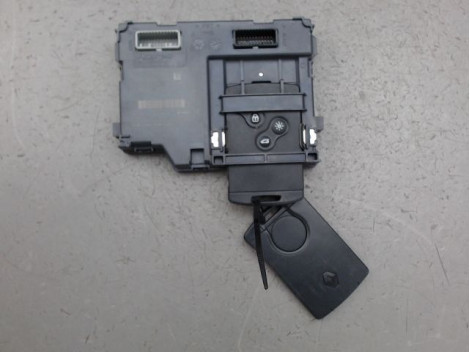 LECTEUR DE CARTE RENAULT CLIO