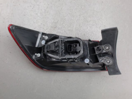 FEU ARRIERE DROIT RENAULT CLIO