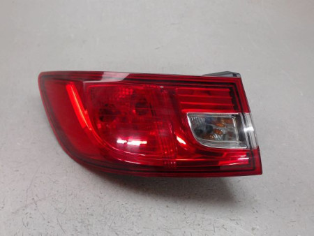 FEU ARRIERE GAUCHE  RENAULT CLIO