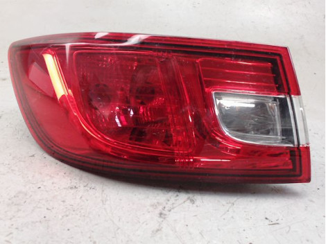 FEU ARRIERE GAUCHE  RENAULT CLIO