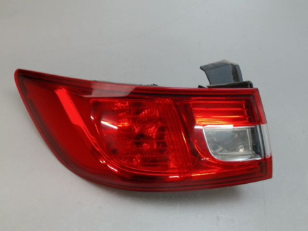 FEU ARRIERE GAUCHE  RENAULT CLIO