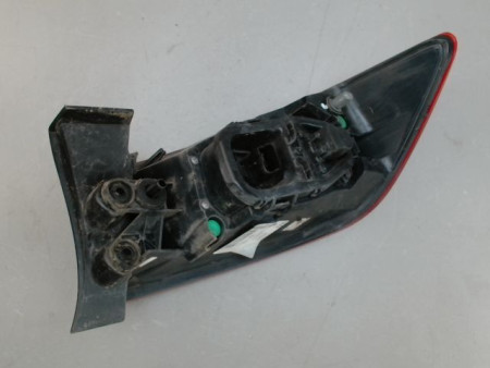 FEU ARRIERE GAUCHE  RENAULT CLIO
