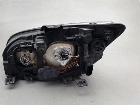 PHARE DROIT FORD FOCUS