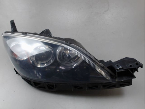 PHARE DROIT MAZDA 3