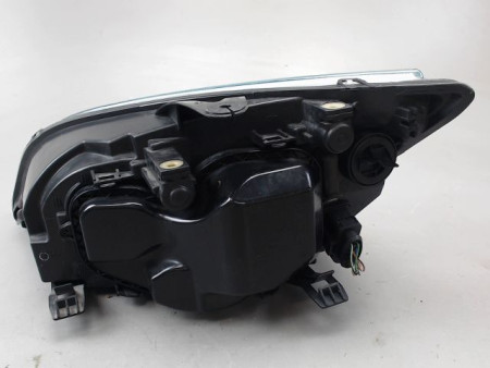 PHARE DROIT FORD FOCUS