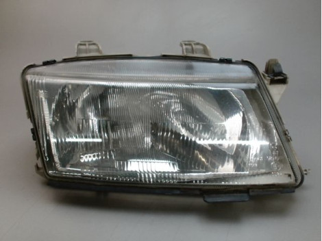 PHARE DROIT SAAB 900