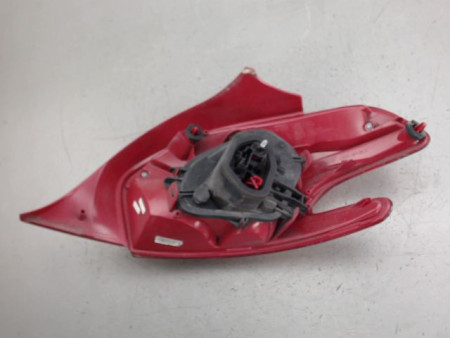 FEU ARRIERE GAUCHE  PEUGEOT 208