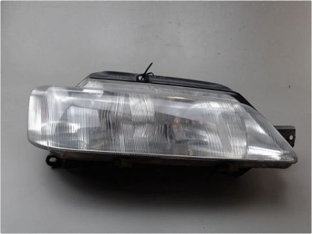 PHARE DROIT PEUGEOT 605