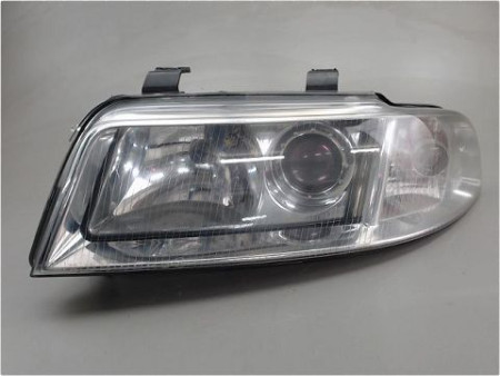 PHARE GAUCHE AUDI A4