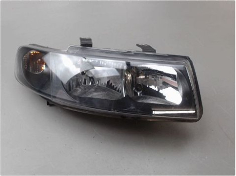 PHARE DROIT SEAT LEON