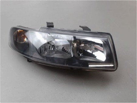 PHARE DROIT SEAT LEON