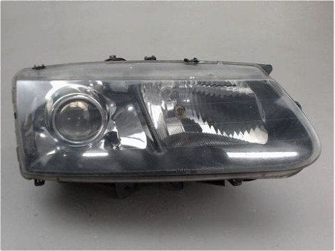 PHARE DROIT RENAULT AVANTIME