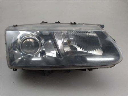 PHARE DROIT RENAULT AVANTIME