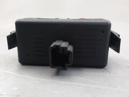 BOUTON DE WARNING RENAULT CLIO