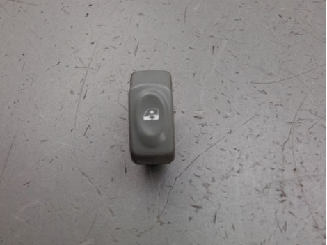 COMMANDE LEVE-GLACE PORTE AVD RENAULT TWINGO