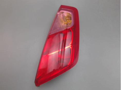FEU ARRIERE DROIT FIAT PUNTO