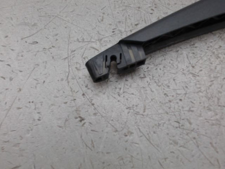BRAS ESSUIE-GLACE ARRIERE FORD FOCUS