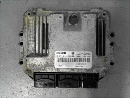 CALCULATEUR MOTEUR RENAULT MASTER II 3300 L2H2 06-10