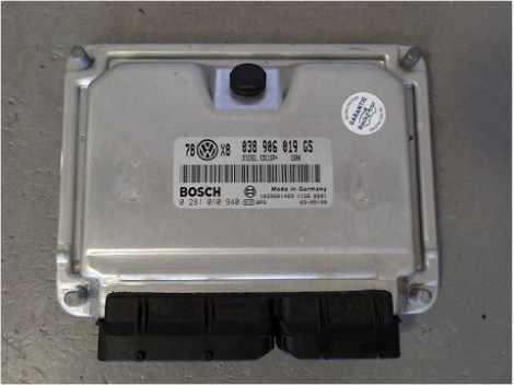 CALCULATEUR MOTEUR VOLKSWAGEN PASSAT