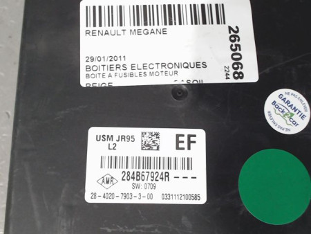 BOITE A FUSIBLES RENAULT MEGANE