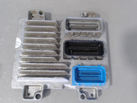 CALCULATEUR MOTEUR OPEL CORSA