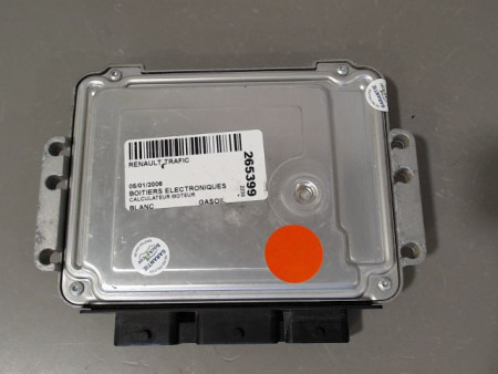 CALCULATEUR MOTEUR RENAULT TRAFIC
