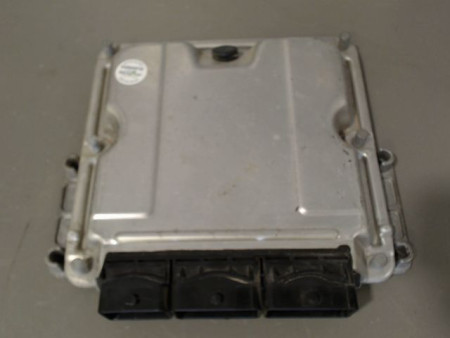 CALCULATEUR MOTEUR RENAULT MASTER